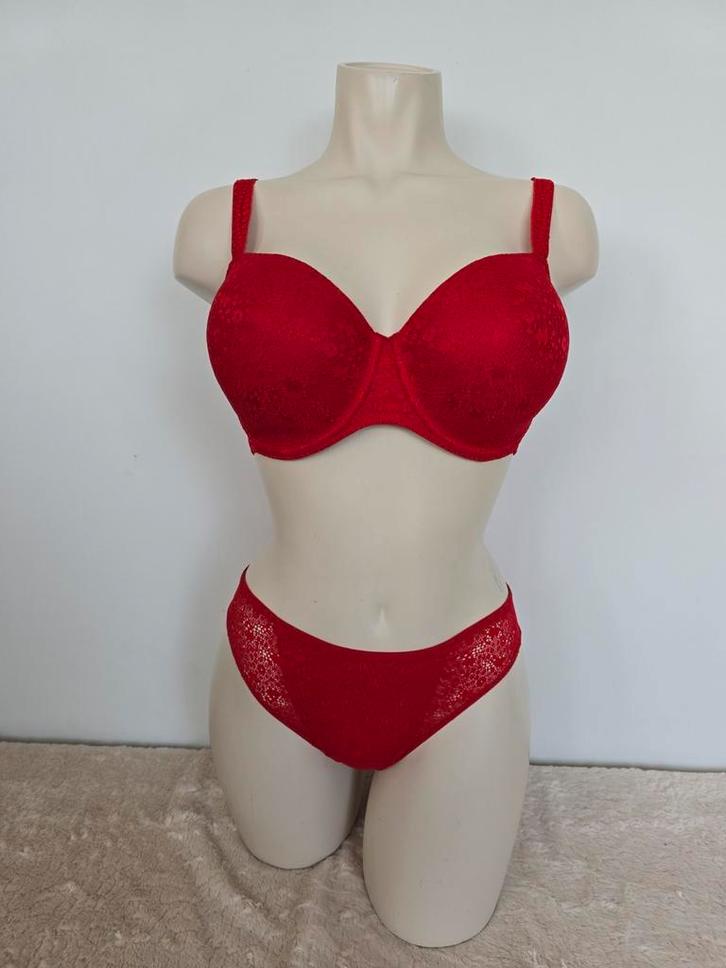 Nieuw prima donna bh eprius
Balconet voorgevormd 80g of 85g, Kleding | Dames, Ondergoed en Lingerie, BH, Ophalen of Verzenden