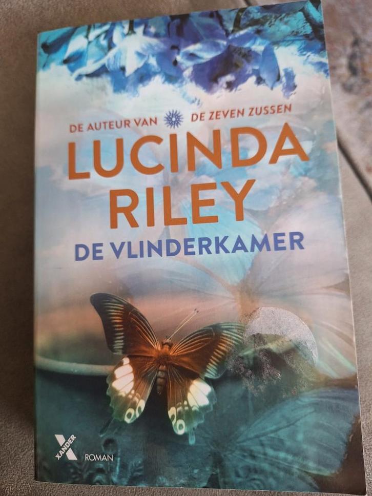 Lucinda Riley - De Vlinderkamer, Boeken, Romans, Zo goed als nieuw, Nederland, Ophalen of Verzenden