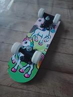 Kleine skateboard met eenhoorns, Ophalen of Verzenden, Gebruikt, Skateboard