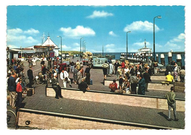 983037 Den Helder NH Jr 60 Gelopen met postzegel, Verzamelen, Ansichtkaarten | Nederland, Gelopen, Noord-Holland, 1960 tot 1980