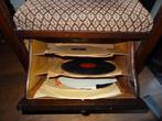 antiek platen kasje met nog wat platen, Antiek en Kunst, Antiek | Tv's en Audio, Ophalen