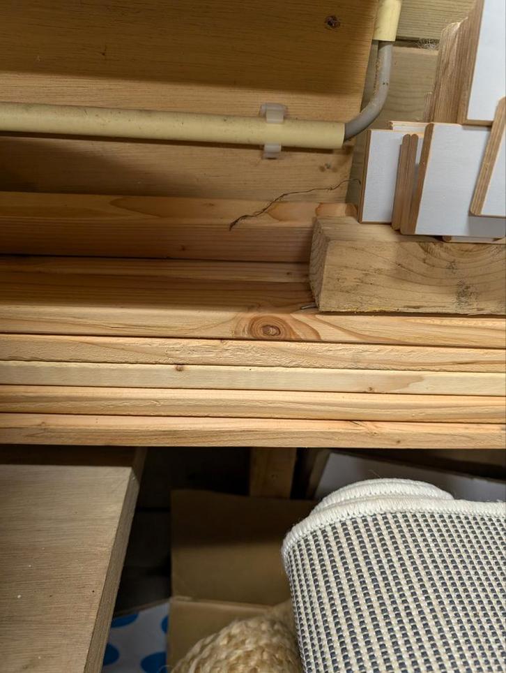 Diverse hout, Doe-het-zelf en Verbouw, Hout en Planken, Zo goed als nieuw, Plank, Overige houtsoorten, 300 cm of meer, Minder dan 25 mm