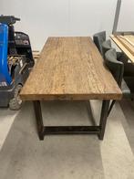 Zware tafel 220 x100, Tuin en Terras, Tuintafels, Ophalen of Verzenden, Zo goed als nieuw, Rechthoekig, Hout