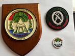 Wapenschild & coin KCT 104 & DT mouwembleem, Verzenden, Landmacht, Nederland, Kleding of Schoenen