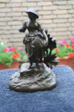 Antiek mooie Beeld rond 1930 gemaakt voor op een oud Klok, Ophalen of Verzenden