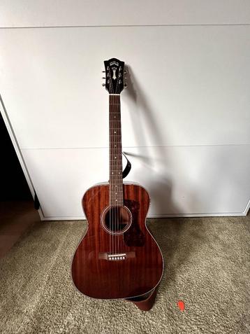 Guild OM-120 Nat Westerly beschikbaar voor biedingen