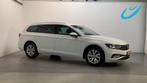 Volkswagen Passat Variant 1.5 TSI 150pk DSG Business Navigat, Auto's, Volkswagen, 4 cilinders, Wit, Origineel Nederlands, 1600 kg