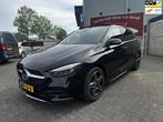 Mercedes-Benz B-klasse 250 e AMG Line Panorama | Multibeam L, Auto's, Mercedes-Benz, Gebruikt, 4 cilinders, Met garantie (alle)