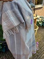 Quality Textiles omslagdoek 70% wollen "deken" franje ruit, Ophalen of Verzenden, Zo goed als nieuw, Sjaal