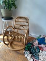 Rotan schommelstoel, Kinderen en Baby's, Kinderkamer | Tafels en Stoelen, Ophalen of Verzenden, Stoel(en)