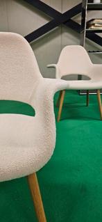 Charles Eames lounge Organic chair Vitra Boucle, Huis en Inrichting, Fauteuils, Ophalen, Zo goed als nieuw