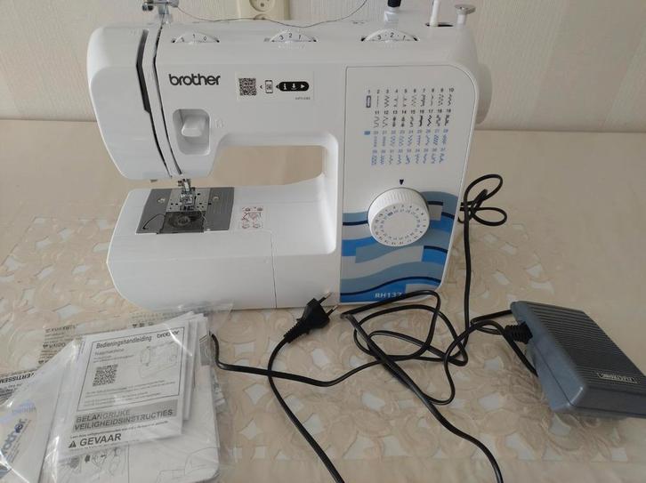 Brother RH137 Naaimachine, Hobby en Vrije tijd, Naaimachines en Toebehoren, Nieuw, Naaimachine, Brother, Ophalen