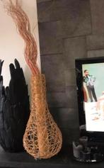 Rieten vaas / decoratie, Huis en Inrichting, Overige kleuren, Ophalen of Verzenden, Minder dan 50 cm, Glas