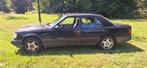 Mercedes W124 E200 1986 Zwart, Achterwielaandrijving, 4 cilinders, 620 kg, Zwart