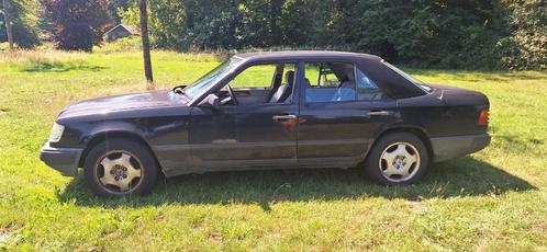Mercedes W124 E200 1986 Zwart, Auto's, Mercedes-Benz, Particulier, 200-Serie, Centrale vergrendeling, Lichtmetalen velgen, Open dak