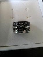 Zwart/zilver IXXXI ring maat 19. H14, Sieraden, Tassen en Uiterlijk, Ringen, Ophalen of Verzenden, Zo goed als nieuw, Zwart, Dame