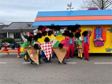 carnavalspakken loopgroep 'lopend buffet' beschikbaar voor biedingen