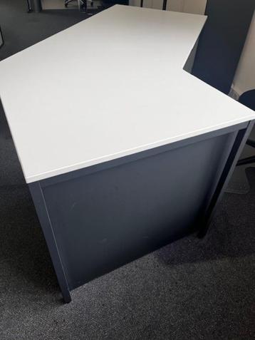 bureau- hoekbureau 165x125 cm licht grijs beschikbaar voor biedingen