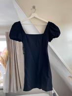 Zwarte jurk met pofmouwtjes maat s zara, Kleding | Dames, Zwart, Ophalen of Verzenden, Zo goed als nieuw, Maat 36 (S)