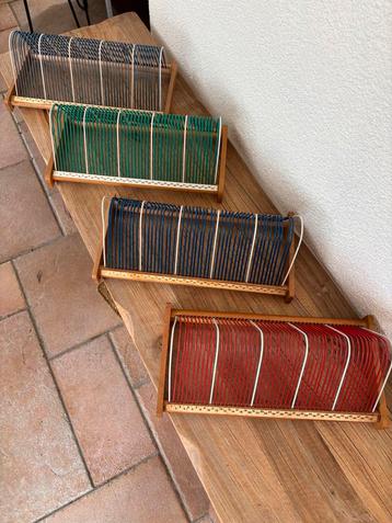 4 Vintage Platenhouders beschikbaar voor biedingen