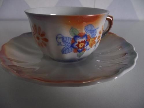 2 parelmoer kop + schotel opaline Czechoslowakia 1930-40 p s, Antiek en Kunst, Antiek | Servies los, Ophalen of Verzenden