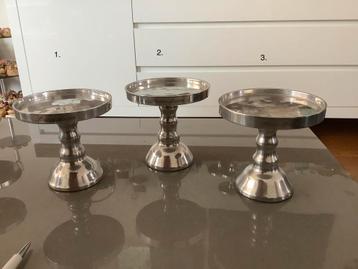 Riviera Maison mini etagere, rond. beschikbaar voor biedingen
