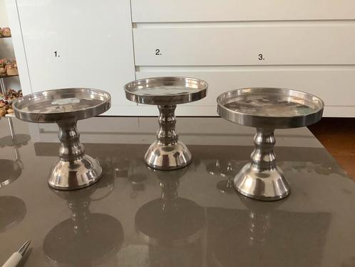 Riviera Maison mini etagere, rond., Huis en Inrichting, Woonaccessoires | Etagères, Gebruikt, Ophalen
