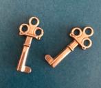 Anna & Nina zilverkleurige sleutel bedels, twee bedels, Nieuw, Overige merken, Overige materialen, Ophalen of Verzenden