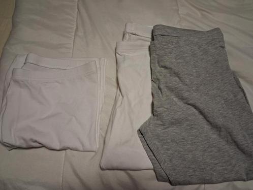 Te koop 2 caprileggings(grijs en wit)en 1 bikershort wit 42!, Kleding | Dames, Broeken en Pantalons, Nieuw, Maat 42/44 (L), Wit