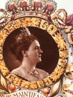 Prachtig bord van koningin Wilhelmina, Verzamelen, Koninklijk Huis en Royalty, Ophalen of Verzenden, Servies