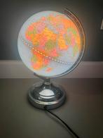 Wereldbol met licht, Huis en Inrichting, Woonaccessoires | Wereldbollen, Ophalen of Verzenden, Zo goed als nieuw