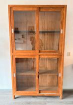 Teakhouten vitrinekast met 4 glazen deuren, Ophalen, Gebruikt, 100 tot 150 cm, Teakhout