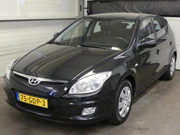 Hyundai I30 1.6i Dynamic - Airco - Nette auto! - Nieuwe APK