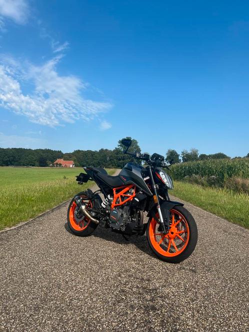 Ktm duke 390 2021 met quick shifter, Motoren, Motoren | KTM, Particulier, Naked bike, 12 t/m 35 kW, 1 cilinder, Minimaal motorrijbewijs A2