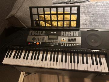 MAX KB3 Keyboard. INCL standaard en doos beschikbaar voor biedingen