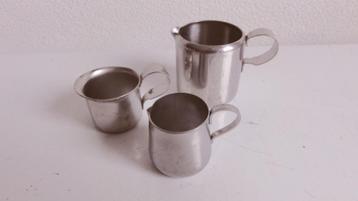 Kannetjes, melkkannetjes klein stainless steel, 5 stuks beschikbaar voor biedingen