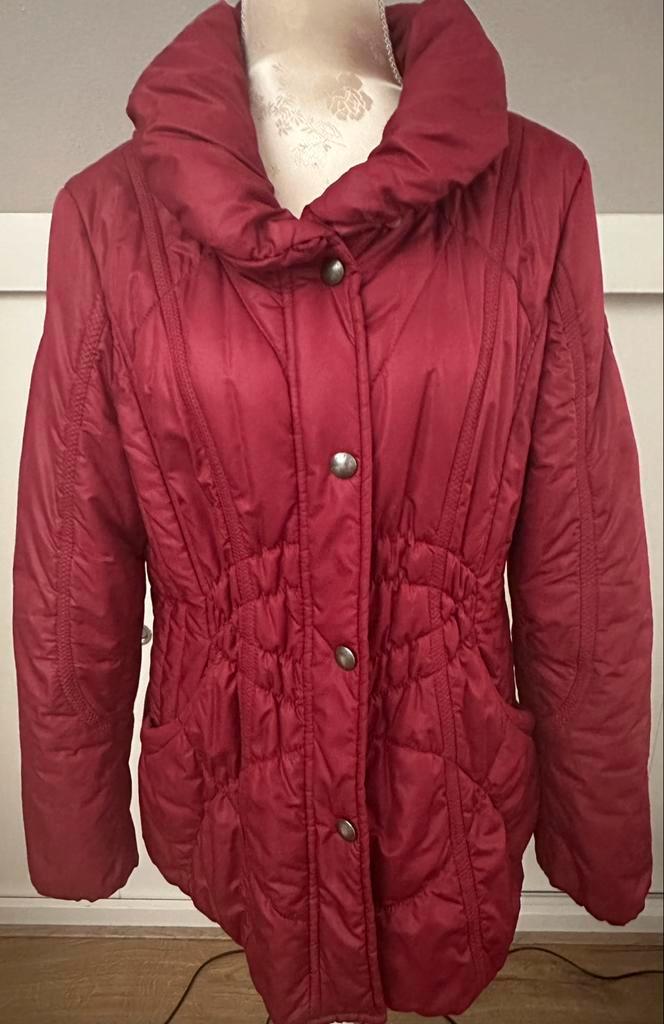 Taifun jas m 42 bordeau kleur, Kleding | Dames, Jassen | Winter, Zo goed als nieuw, Maat 42/44 (L), Zwart, Ophalen of Verzenden