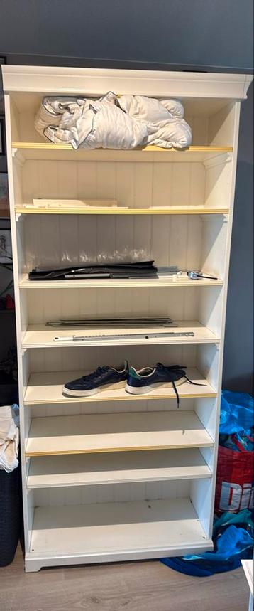Gratis Ikea boekenkast schoenenkast