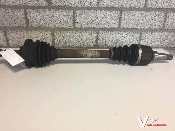 Aandrijfas linksvoor Peugeot 206 1.4  met ABS, Auto-onderdelen, Transmissie en Toebehoren, Peugeot, Gebruikt, Ophalen of Verzenden