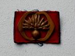 Baretembleem Garderegiment Grenadiers, Verzamelen, Militaria | Algemeen, Verzenden, Landmacht, Nederland, Embleem of Badge