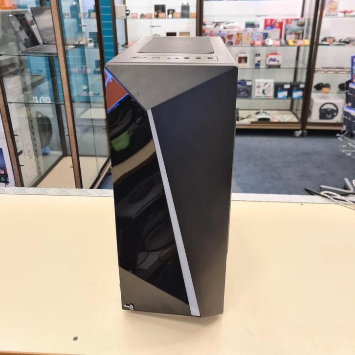 Custom Game PC - Ryzen 5 2600X 16GB RAM 256GB SSD RX 580 4GB, Computers en Software, Desktop Pc's, Zo goed als nieuw