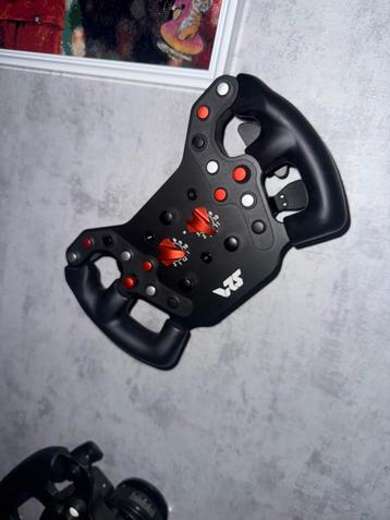 VRS Formula pro stuur. beschikbaar voor biedingen