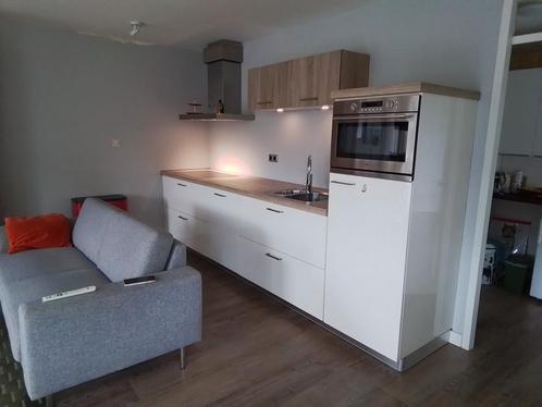 Gratis op te halen, zelf demonteren, goede keuken uit 2014, Huis en Inrichting, Keuken | Complete keukens, Gebruikt, Wit, Kunststof