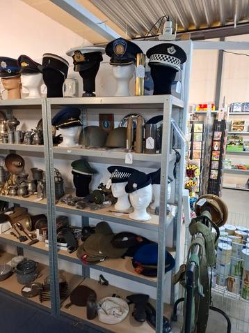  leger en politie Baret, Helm, Branweerhelm, militaria beschikbaar voor biedingen