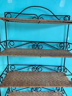 Rek / etagerre metaal en riet., Ophalen, Gebruikt