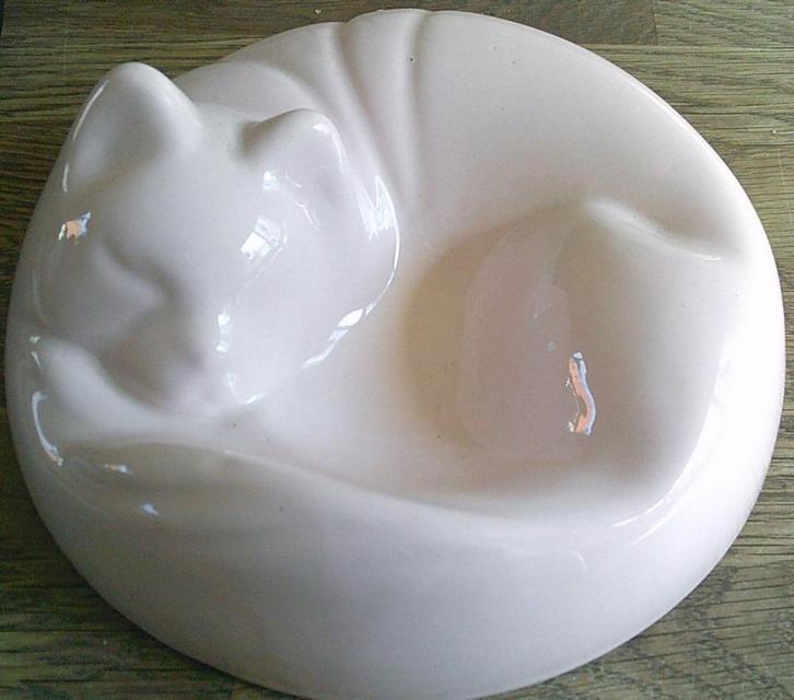 Vintage jaren 70 zachtroze poezen bakje keramiek, Antiek en Kunst, Curiosa en Brocante, Ophalen of Verzenden