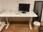 Standing desk electrtic BEKANT IKEA, Huis en Inrichting, Bureaus, Ophalen, Zo goed als nieuw
