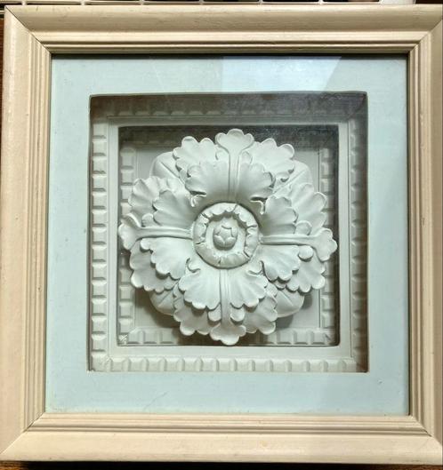 ‼️Bijzonder decoratief 3D gipsen rozet ornament, Antiek en Kunst, Curiosa en Brocante, Ophalen of Verzenden