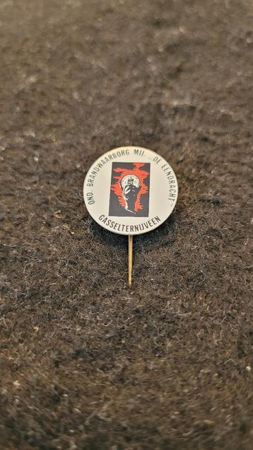 Verzekering Mij. de Eendracht Gasselternijveen speldje beschikbaar voor biedingen