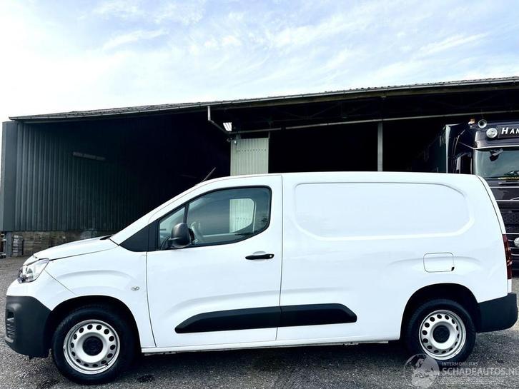 Citroën Berlingo 1.5 BlueHDI 99pk Club XL Lang - navi - nap, Auto diversen, Schadeauto's, Citroën, Handgeschakeld, Diesel, Overige carrosserieën